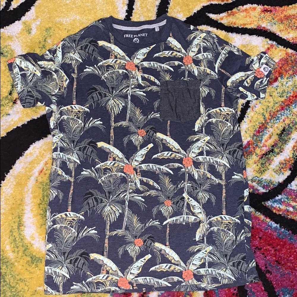 Free Planet Palm Tree T-Shirt